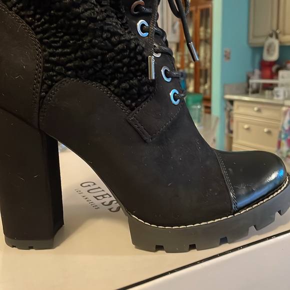 GUESS Shoes - Guess ROXEY BlkLambSherpa Suede Padded Collar Side Zip Lugsoles Ankle Boots 9.5